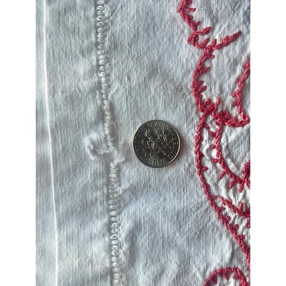 Hand-Embroidered White Cotton Tablecloth Coral & Dark Blue Griffin Floral Motif - Picture 4 of 6